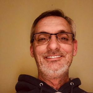 Meet your Posher, Dennis